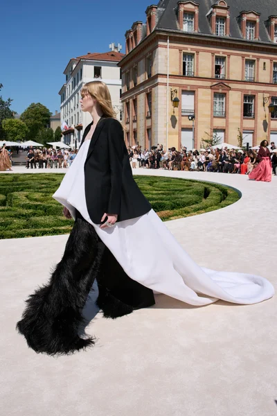 Look 26